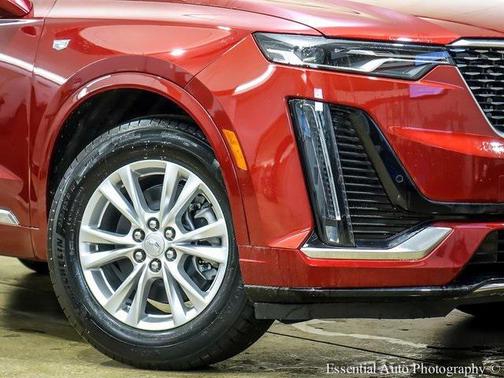 2025 Cadillac XT6 Luxury AWD