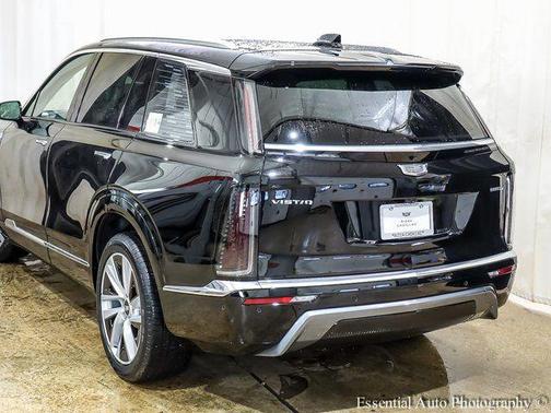 2026 Cadillac VISTIQ Luxury