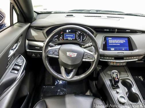 2021 Cadillac XT4 Premium Luxury
