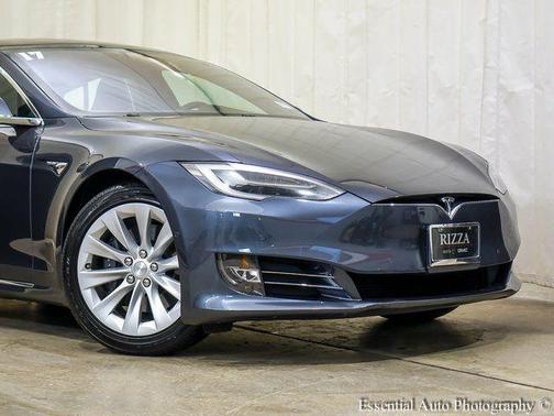 2017 Tesla Model S 75D