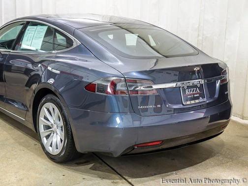 2017 Tesla Model S 75D