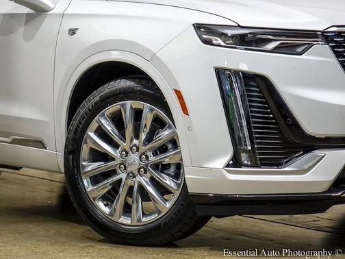 2025 Cadillac XT6 Premium Luxury AWD