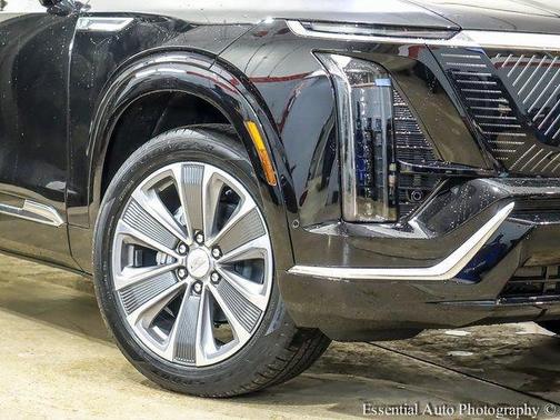 2026 Cadillac VISTIQ Luxury
