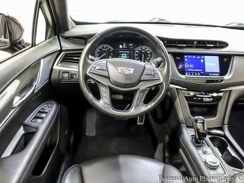 2020 Cadillac XT5 Sport