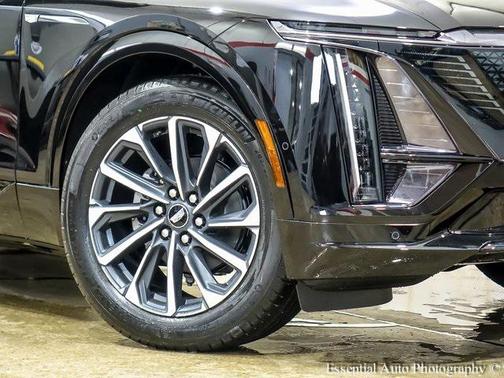 2025 Cadillac LYRIQ Sport w/1SJ