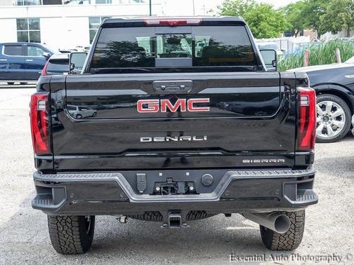 2025 GMC Sierra 2500 Denali