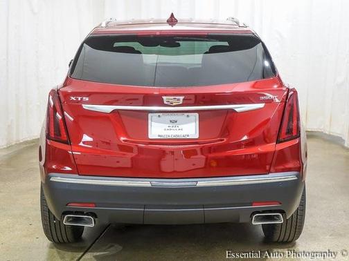 2025 Cadillac XT5 Luxury