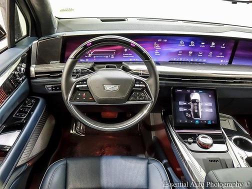 2025 Cadillac Escalade IQ Sport 2