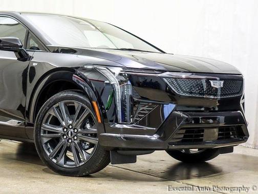 2025 Cadillac OPTIQ Sport 2 AWD