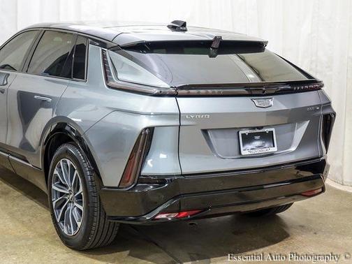 2024 Cadillac LYRIQ Sport
