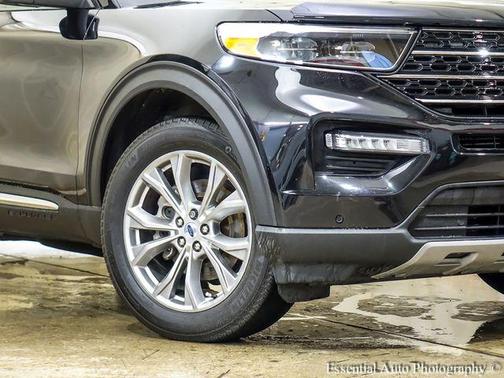 Agate Black Metallic 2024 Ford Explorer XLT