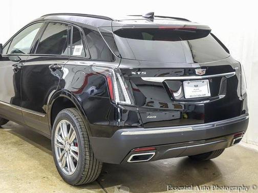 2025 Cadillac XT5 Sport