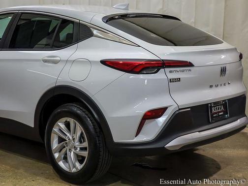 Summit White 2024 Buick Envista Preferred FWD