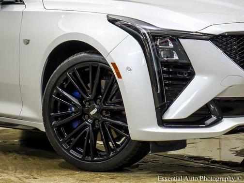 2025 Cadillac CT5 Sport