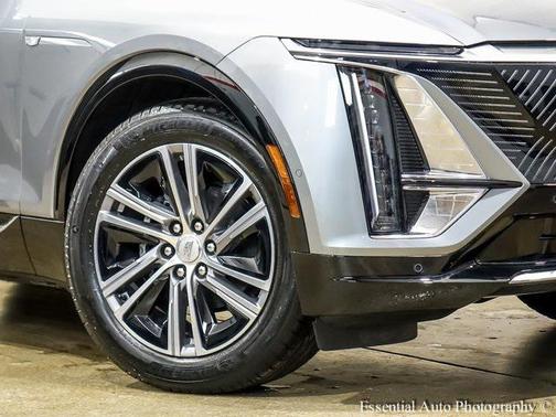2025 Cadillac LYRIQ Luxury w/1SD