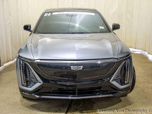 Argent Silver Metallic 2024 Cadillac LYRIQ Sport