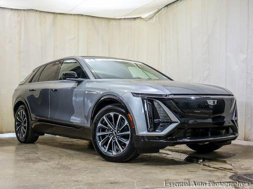 Argent Silver Metallic 2024 Cadillac LYRIQ Sport