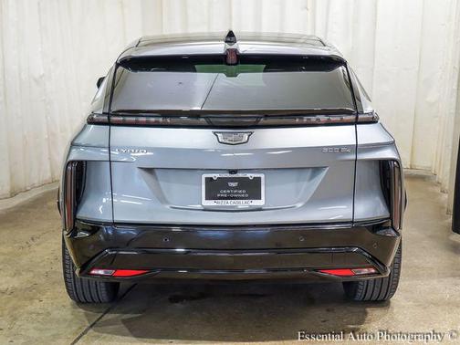 Argent Silver Metallic 2024 Cadillac LYRIQ Sport