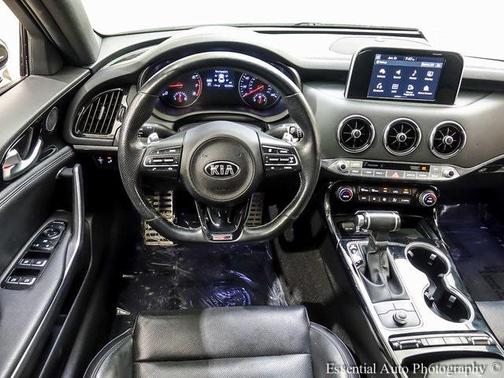 2021 Kia Stinger GT-Line