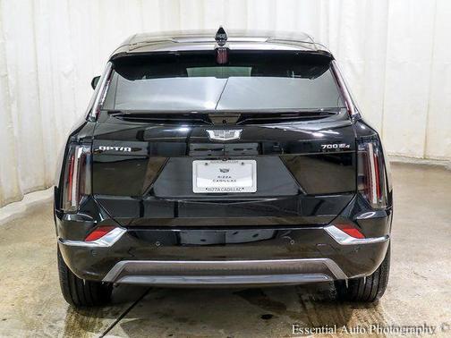 2026 Cadillac OPTIQ Luxury