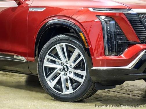 2026 Cadillac VISTIQ Luxury