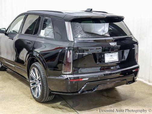 2026 Cadillac VISTIQ Platinum