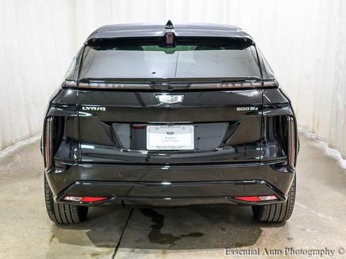 2026 Cadillac LYRIQ Signature Sport