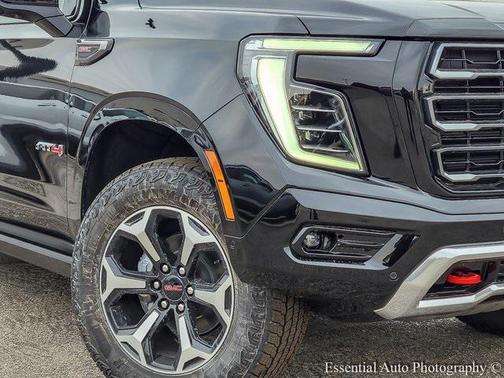 2025 GMC Yukon XL 4WD AT4