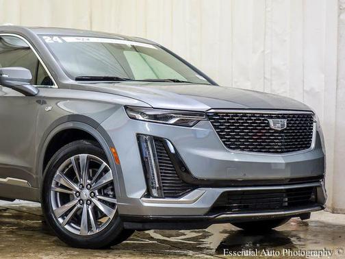 Argent Silver Metallic 2024 Cadillac XT6 Premium Luxury FWD