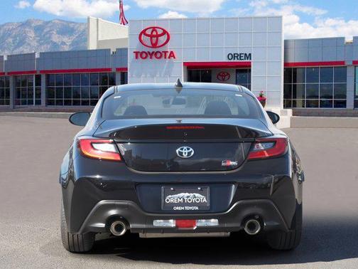 2025 Toyota GR86 Base