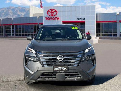 2024 Nissan Rogue SV