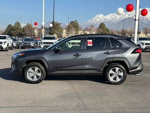 2025 Toyota RAV4 Hybrid XLE