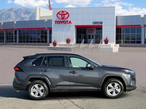 2025 Toyota RAV4 Hybrid XLE