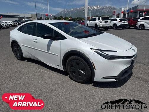 2024 Toyota Prius LE