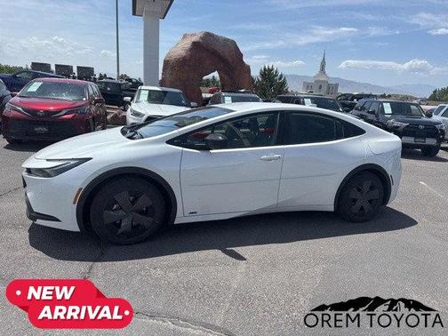 2024 Toyota Prius LE