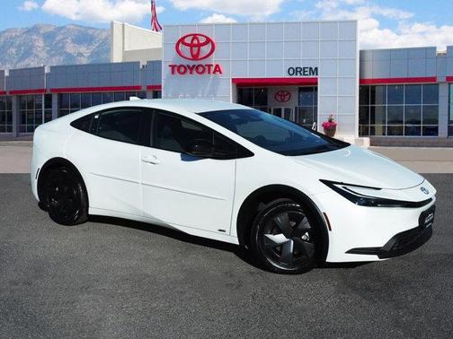 2024 Toyota Prius LE