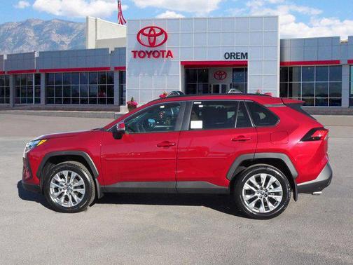 2025 Toyota RAV4 XLE Premium