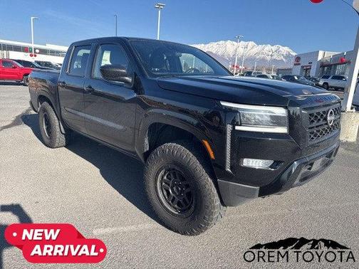 2023 Nissan Frontier SV