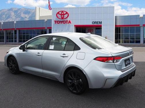 2025 Toyota Corolla Hybrid SE