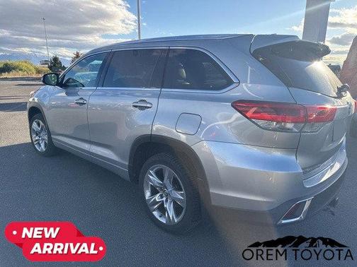 2017 Toyota Highlander Limited