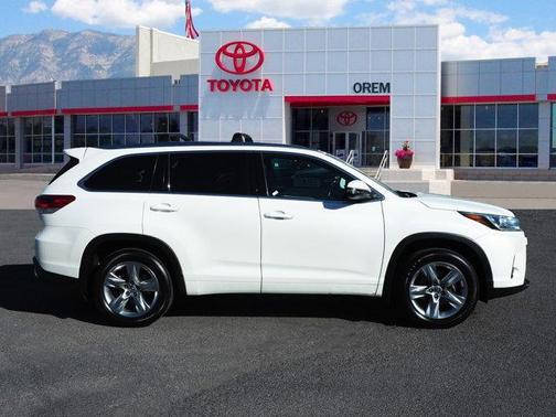 2017 Toyota Highlander Limited