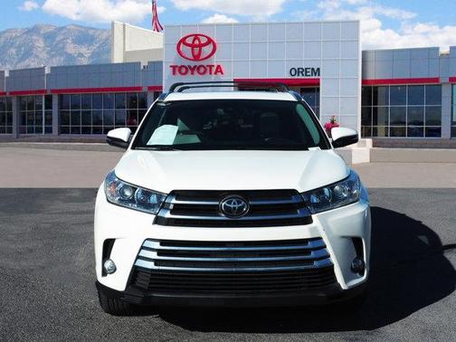 2017 Toyota Highlander Limited