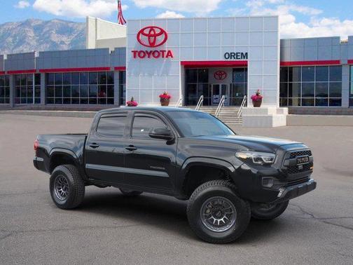 2020 Toyota Tacoma SR