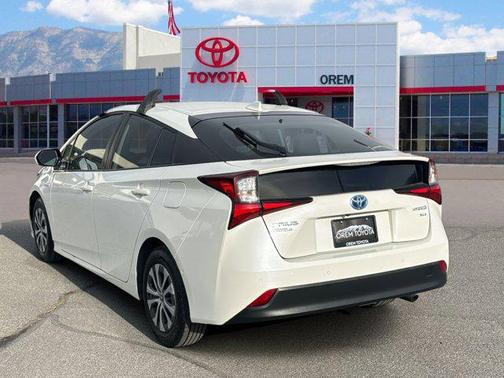 2019 Toyota Prius XLE