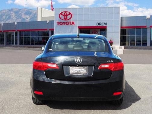 2015 Acura ILX 2.0L w/Premium Package