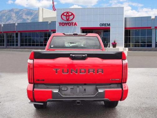 2025 Toyota Tundra Hybrid Platinum