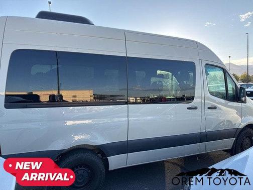 2021 Mercedes-Benz Sprinter 2500 Standard Roof