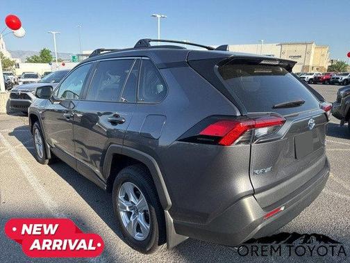 2020 Toyota RAV4 Hybrid XLE