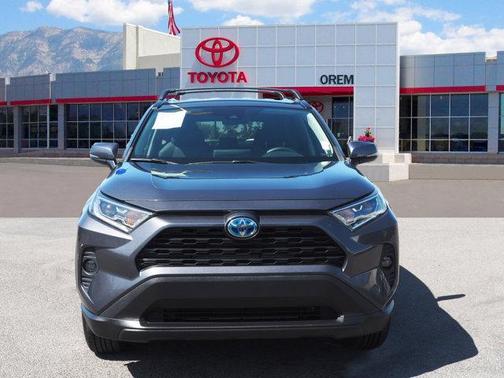 2020 Toyota RAV4 Hybrid XLE