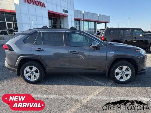 2020 Toyota RAV4 Hybrid XLE